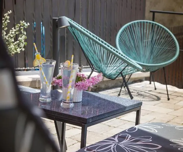 Hisa Liza 科巴里德